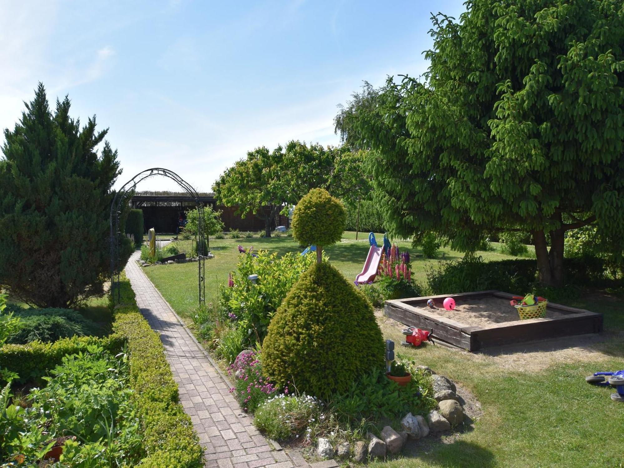Beautiful Apartment In Robertsdorf With Garden Blowatz Eksteriør bilde